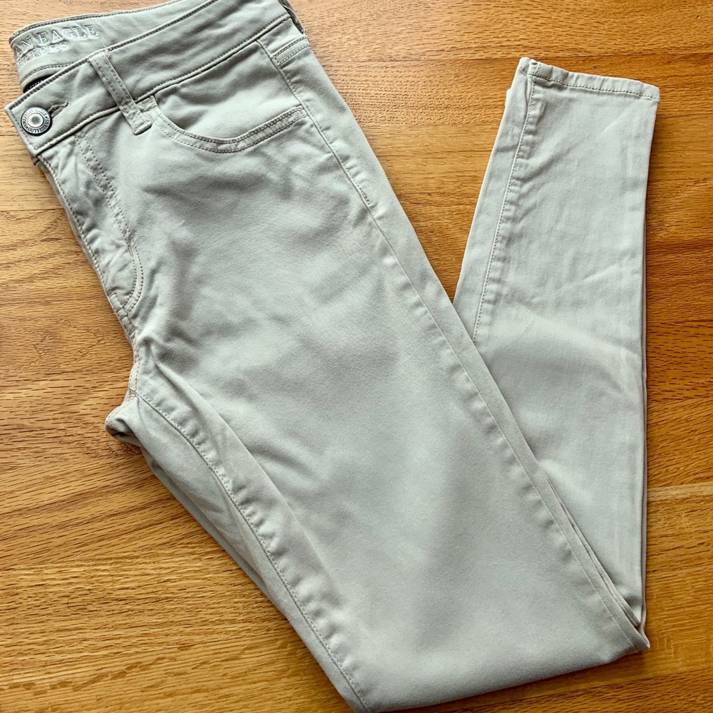 American Eagle Beige Jeggings